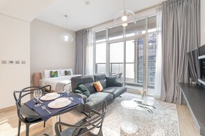 スタジオ | インターネットアクセス