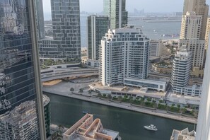 スタジオ | インターネットアクセス