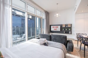 スタジオ | インターネットアクセス