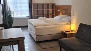 6 chambres, fer et planche Ă repasser, Wi-Fi, draps fournis