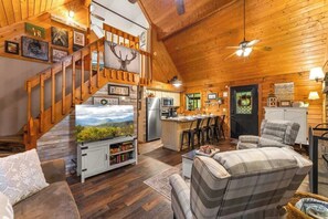 Smart TV, fireplace