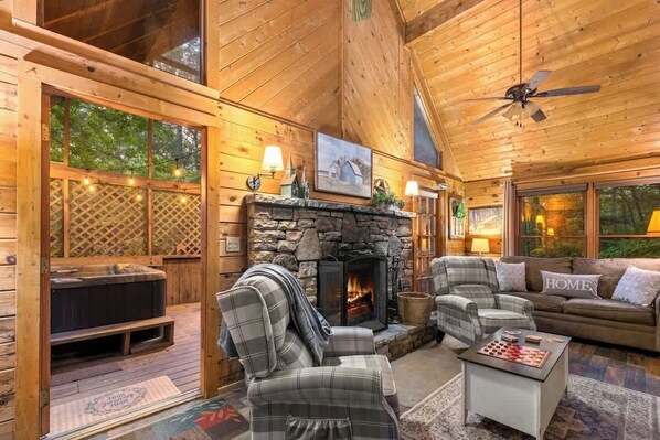 Smart TV, fireplace