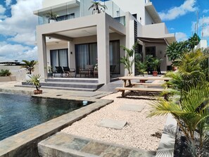 Imagen sin descripción, 3 de 34, botón