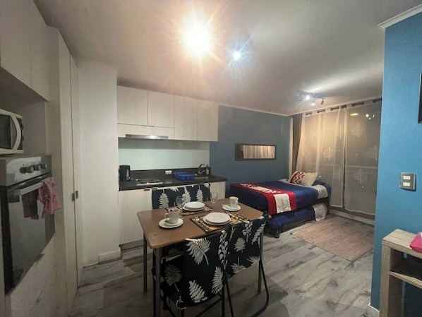 1 bedroom, iron/ironing board, Internet, bed sheets