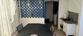 Pleasant house at the foot of the beach