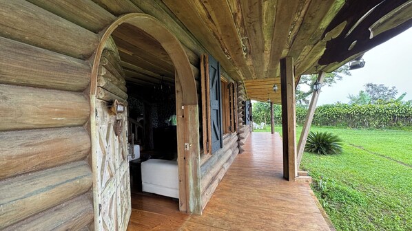 Terrace/patio - Family cabin in San Ramon de Alajuela, just minutes from the airport, Alajuela. (San Ramón)