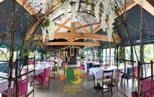 The George & Dragon Pub - The Apartment