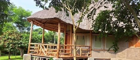 Desk, laptop workspace, free WiFi