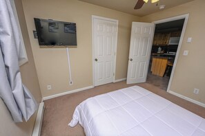 2 bedrooms, Internet, bed sheets