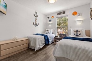 3 bedrooms, travel cot, WiFi, bed sheets