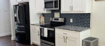 Fabulous 4-bedroom house in charming Pottsboro near Lake and Casino