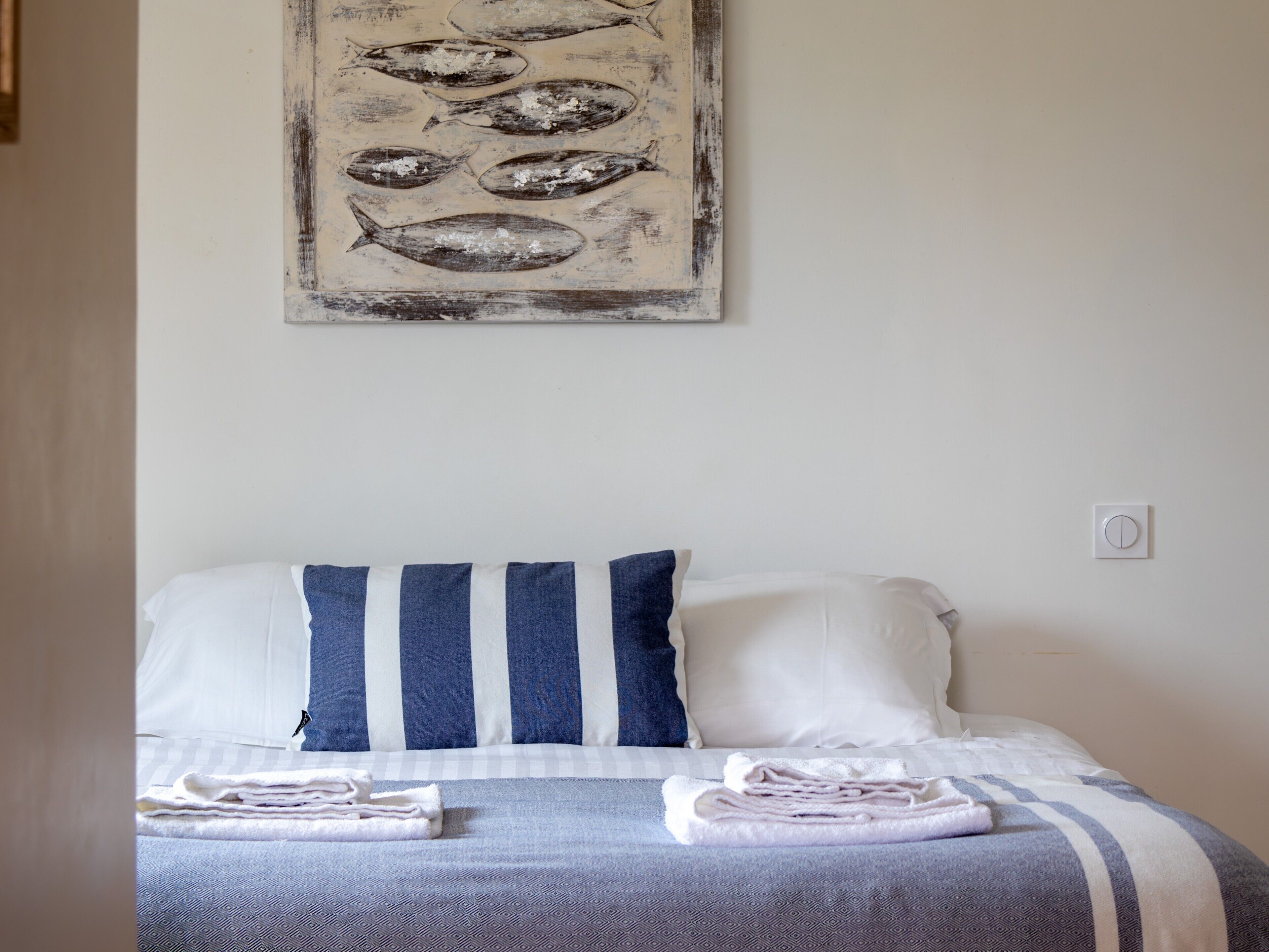 1 chambre, fer et planche à repasser, Wi-Fi, draps fournis