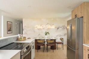 Microwave, oven, stovetop, dishwasher