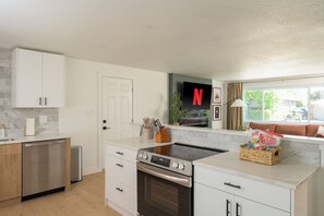 Microwave, oven, stovetop, dishwasher