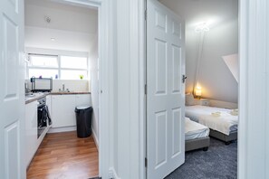 Iron/ironing board, free WiFi, bed sheets