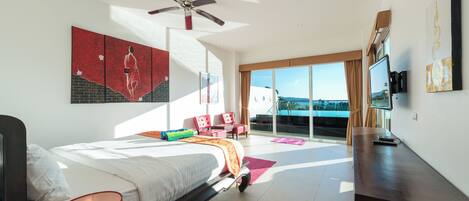 3 bedrooms, in-room safe, desk, iron/ironing board