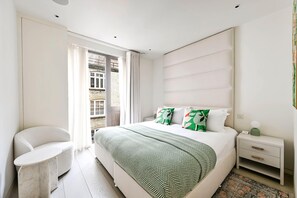 Fer et planche à repasser, Wi-Fi, draps fournis