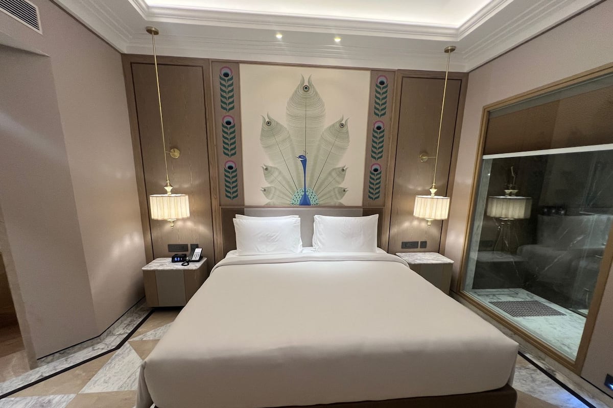 Premium bedding, pillowtop beds, minibar, in-room safe