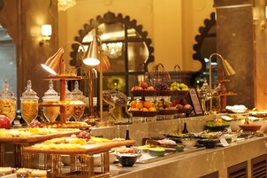 Desayuno buffet incluido todos los días