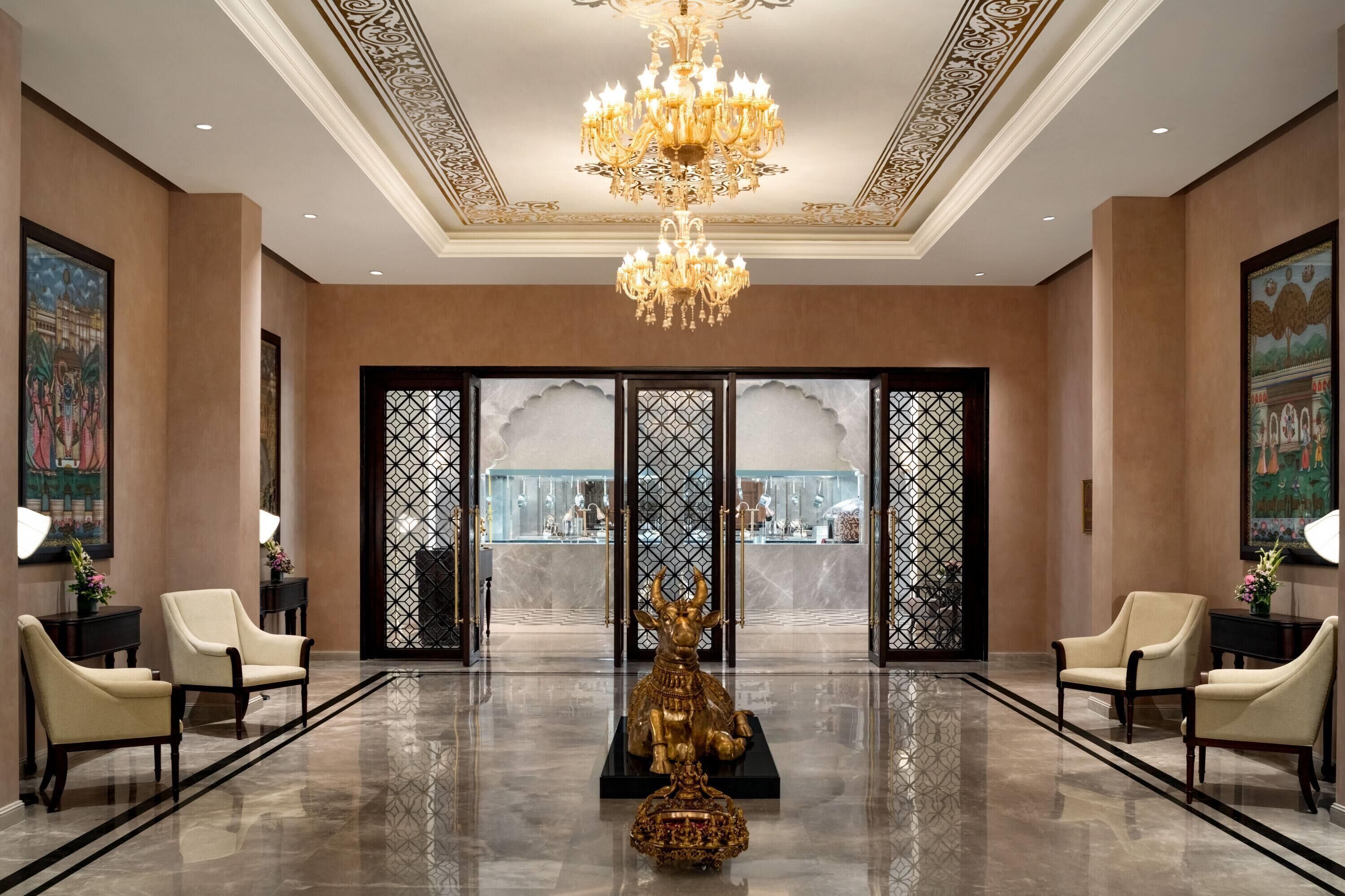 Aperto a colazione, pranzo e cena