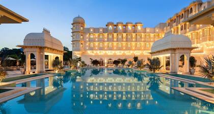 Wyndham Grand Udaipur Fateh Sagar Lake