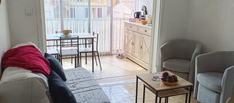 2-bedroom apartment ideal for families, 300m from Richelieu beach, close to all amenities