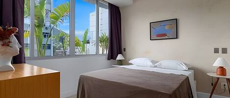 2 chambres, fer et planche à repasser, accès Internet, draps fournis