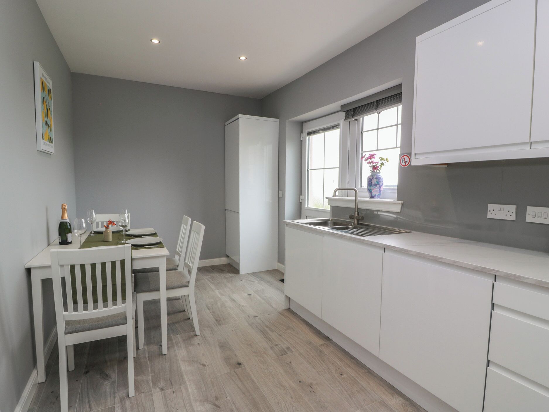 Cookware/dishes/utensils