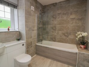 Shower - The Dairy (Airdrie)
