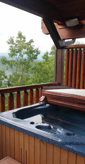 Cabin, Multiple Beds, Hot Tub, Mountain View (Heavenly Sunrise) | Outdoor spa tub