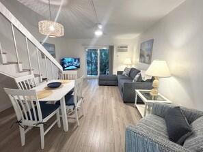 Smart TV - Marco Island 2BR Townhouse • 1.5 Bath • Island Manor • Seasonal Rental (Marco Island)