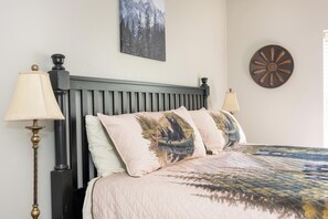 3 عدّة غرف نوم وبديكورات فريدة لكل غرفة وطراز فريد لكل وحدة