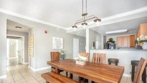 コンドミニアム ベッド (複数台) バルコニー マウンテンビュー (Mountain View Condo 1306) | お食事