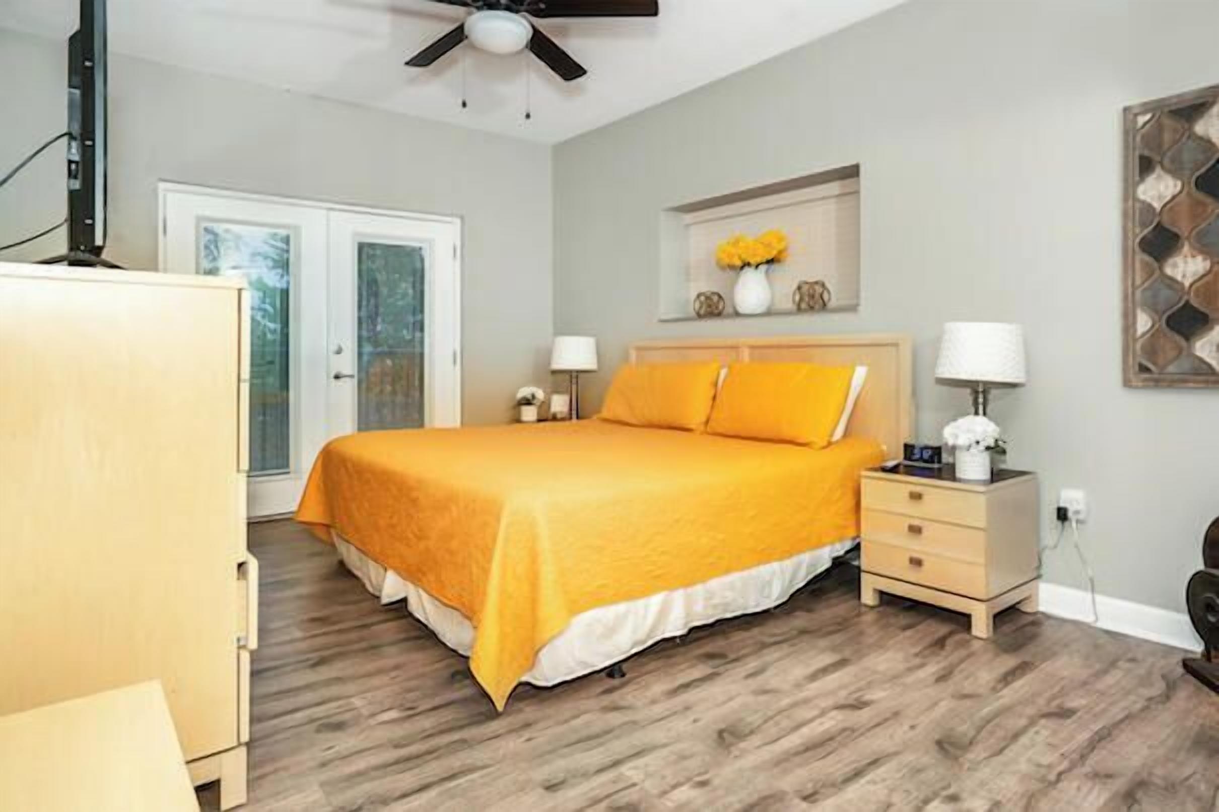 Condo, varias camas, balcón, vista a la montaña (Mountain View Condo 1306) | 3 habitaciones, decoración personalizada y muebles diferentes 