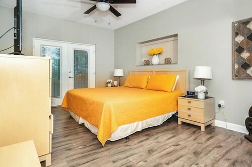 Mountain View Condo 1306