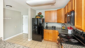 コンドミニアム ベッド (複数台) バルコニー マウンテンビュー (Mountain View Condo 1306) | 専用キッチン