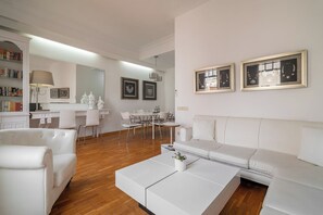 Interior - Stay U-nique Apartment Creu Coberta II (Barcelona)