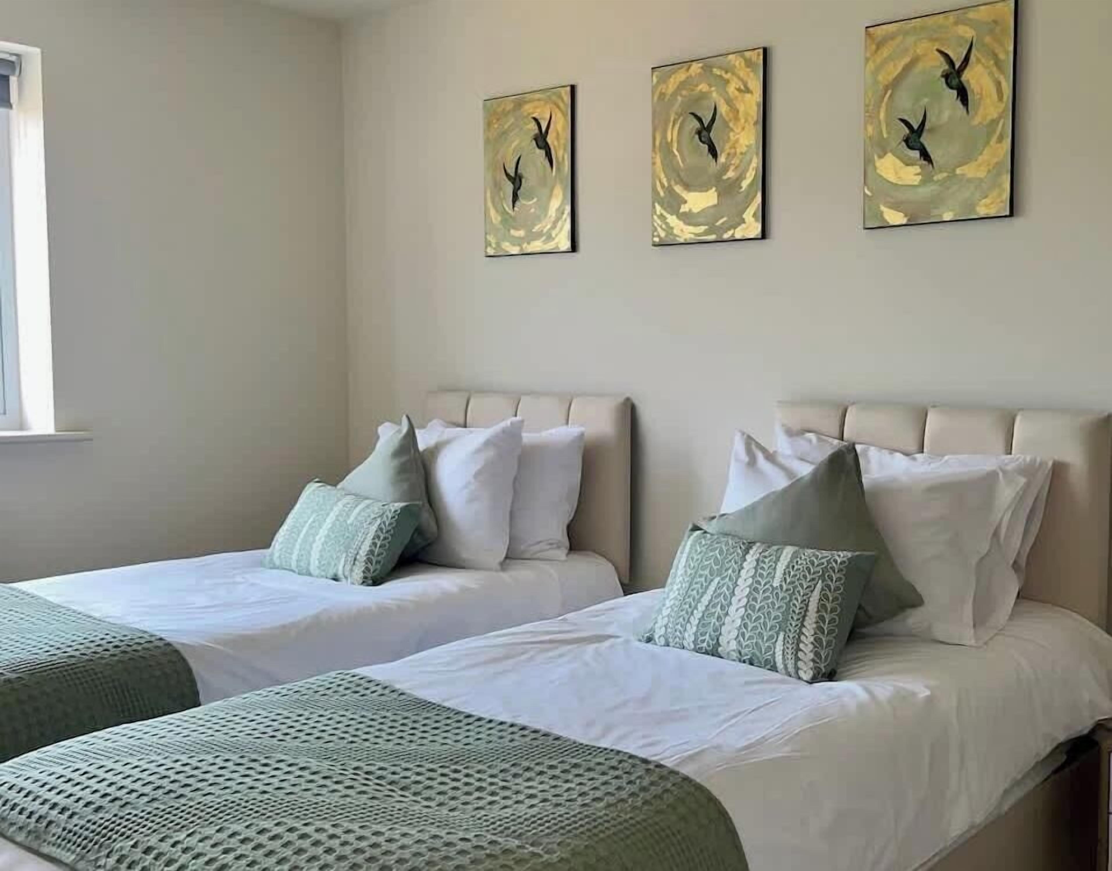 4 bedrooms, iron/ironing board, travel cot, free WiFi