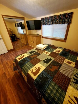 2 bedrooms, iron/ironing board, bed sheets