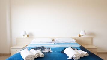 2 habitaciones, escritorio, wifi y ropa de cama