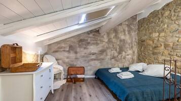 1 Schlafzimmer, Schreibtisch, WLAN, BettwÀsche