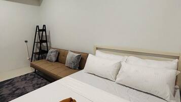 Strykejern/-brett, sengetøy og rullestolvennlig