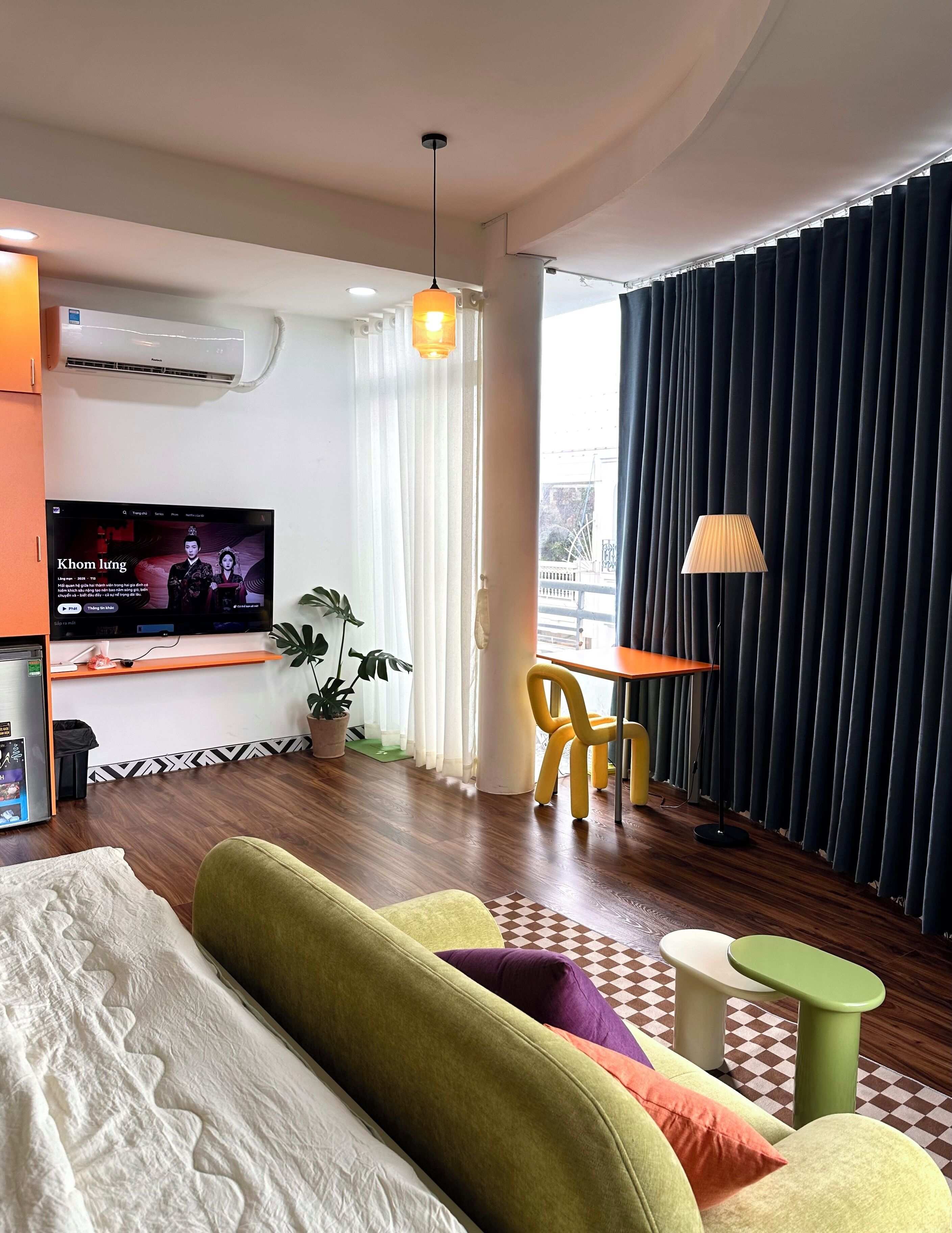 1 chambre, fer et planche à repasser, accès au Wi-Fi (inclus)