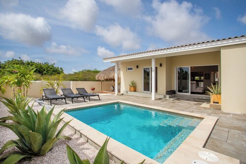 Villa with pool in Jan Thiel