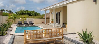 Villa with pool in Jan Thiel