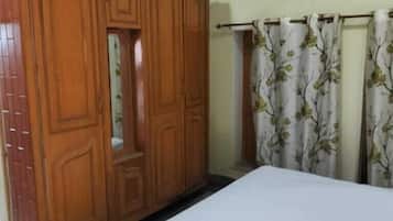 Family Double Room | Free WiFi