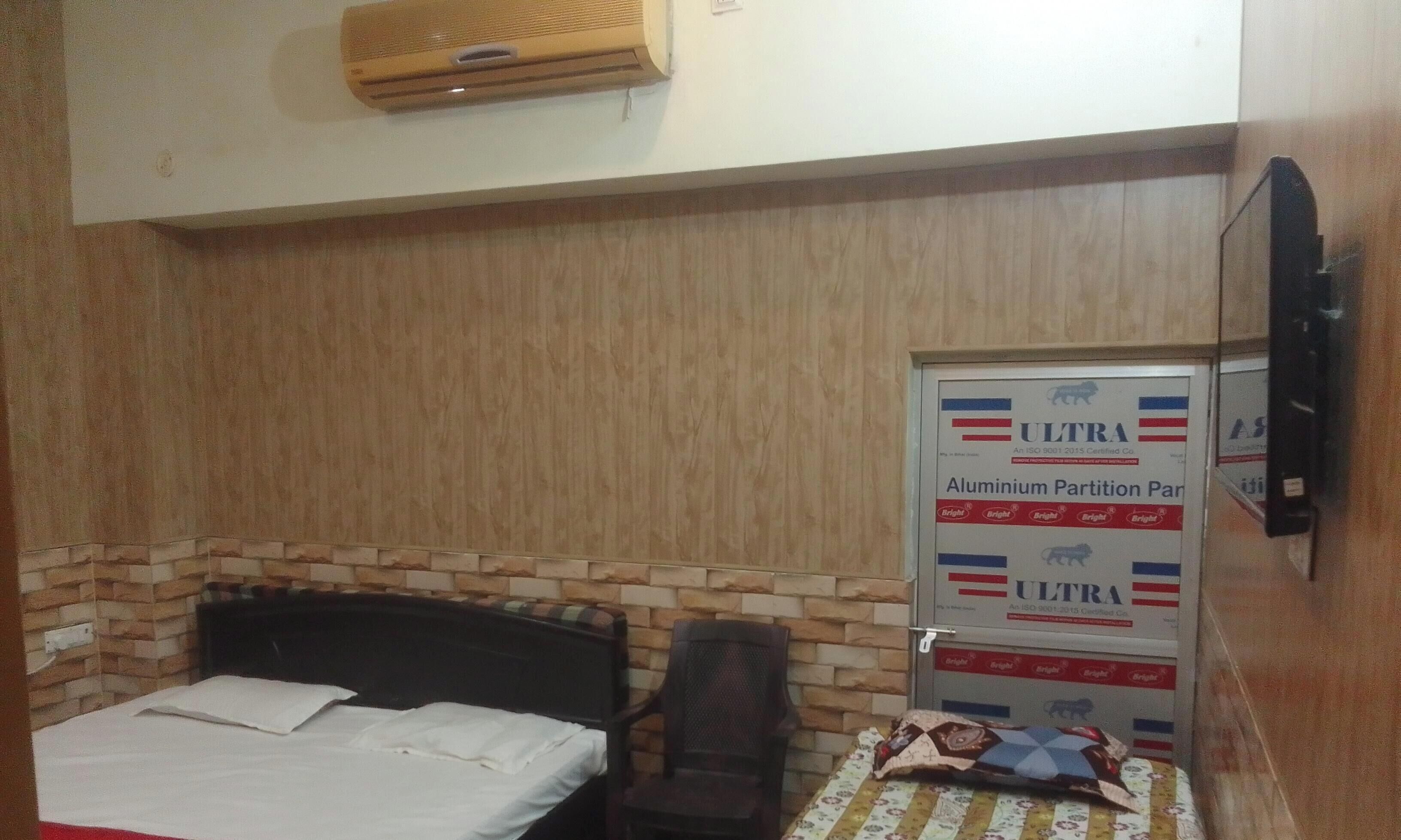 Standard Room | Premium bedding, free WiFi, bed sheets