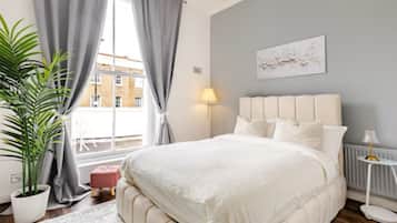 3 bedrooms, in-room safe, iron/ironing board, free WiFi