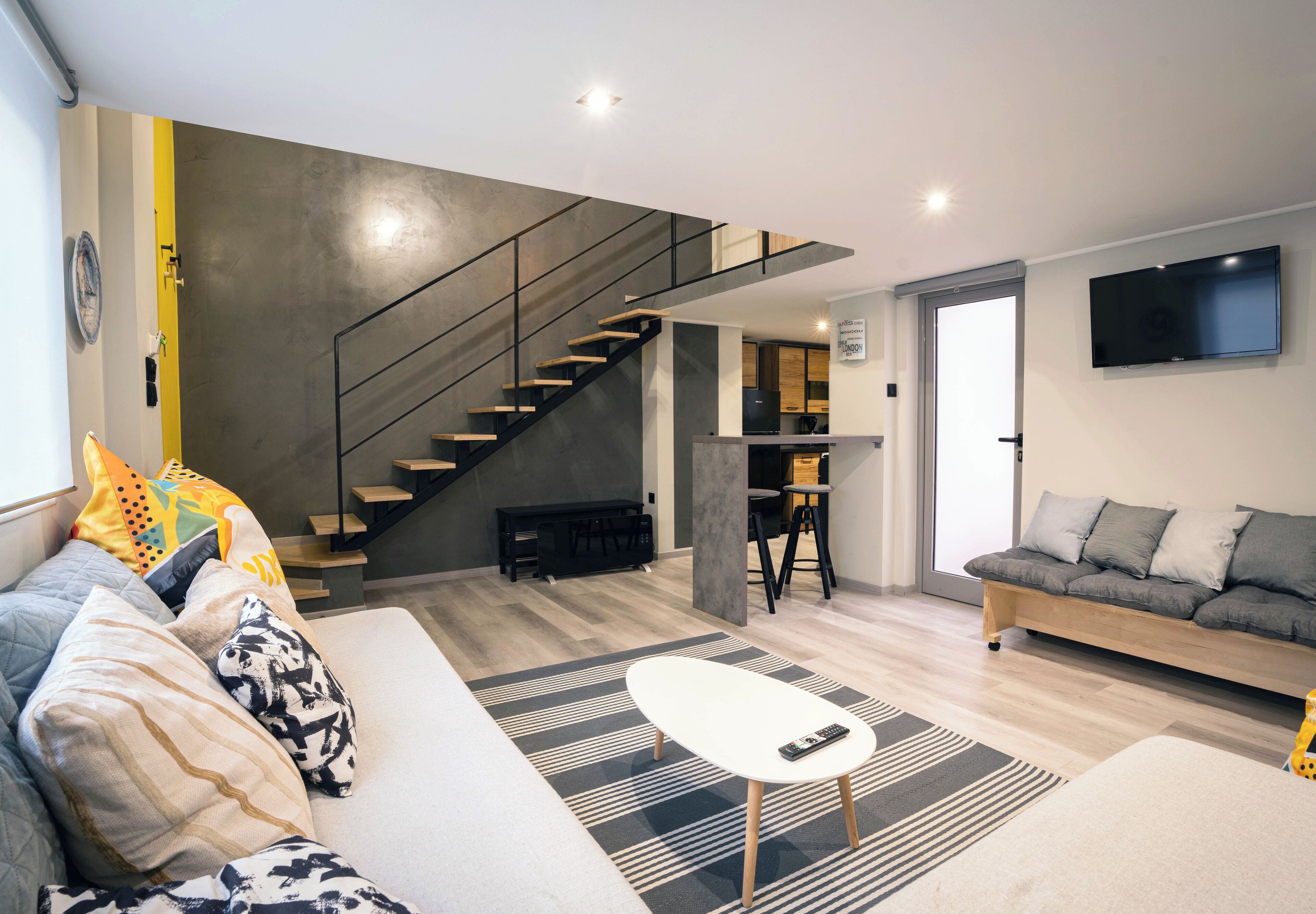 Älytelevisio, kirjoja