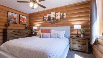 2 bedrooms, travel crib, free WiFi, bed sheets